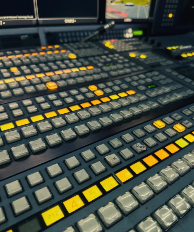 Compact control room fit-out