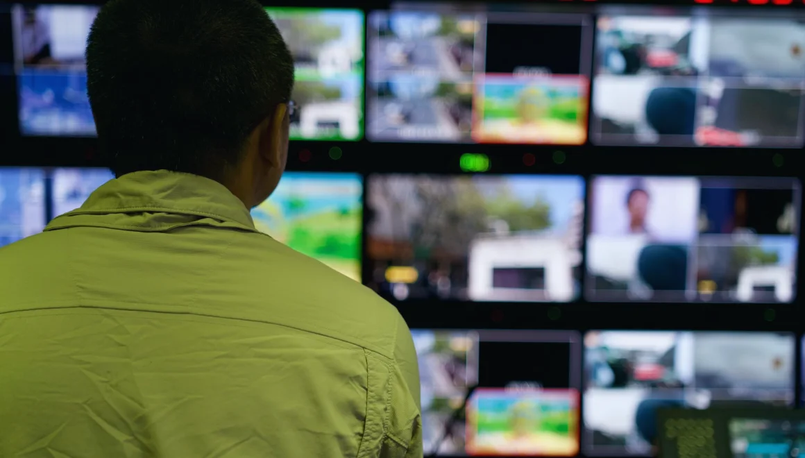 What a Compact Control Room Costs and What Moves the Price